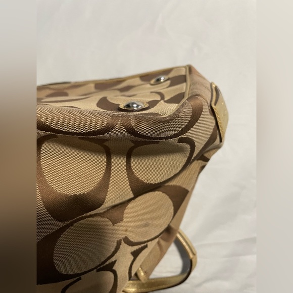 Coach Sateen Monogram shoulder purse in gold/brown/tan colour - Picture 7 of 9
